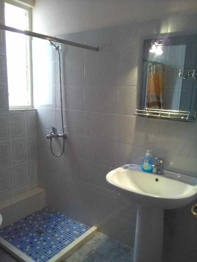 Vila Sula Guesthouse Durrës Esterno foto